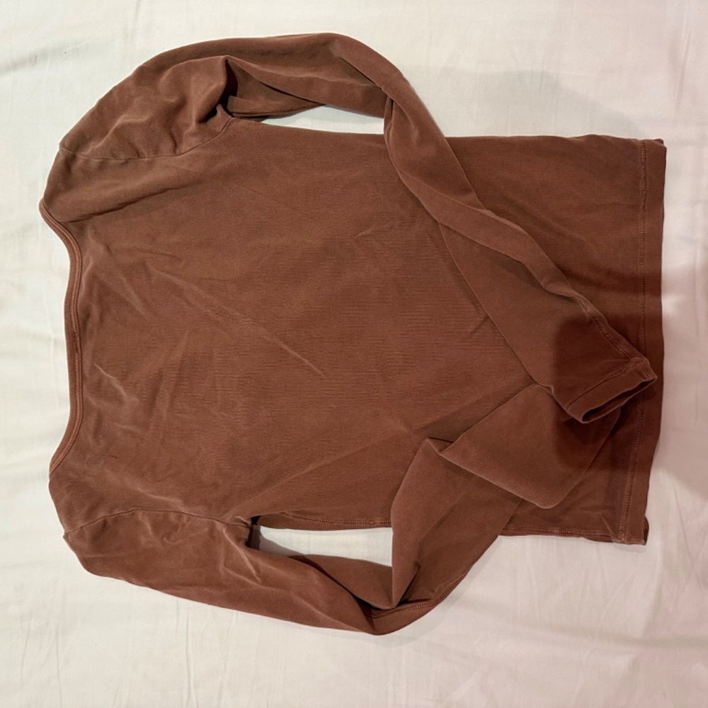 Skims New Vintage Scoop Long Sleeve T-Shirt in XS, Penny - Picture 2 of 2